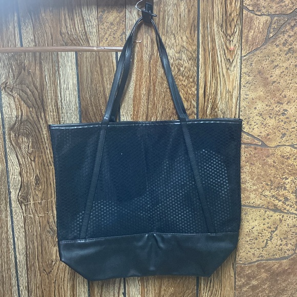 Victoria’s Secret black bag - Picture 3 of 5